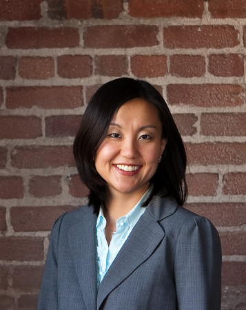 Jennifer Lee specializes in business immigration cases for Caudle 